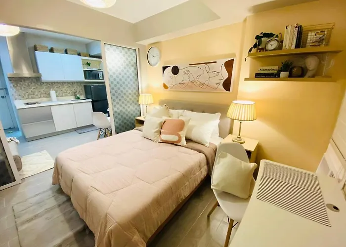 Fresh, Cozy & Aesthetic Unit With Stunning View Near Airport *