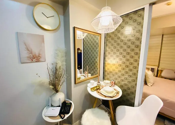 Fresh, Cozy & Aesthetic Unit With Stunning View Near Airport